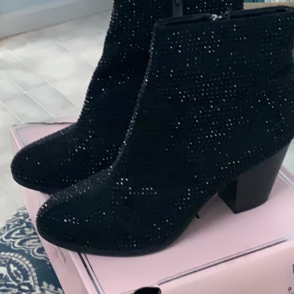Ankle boots